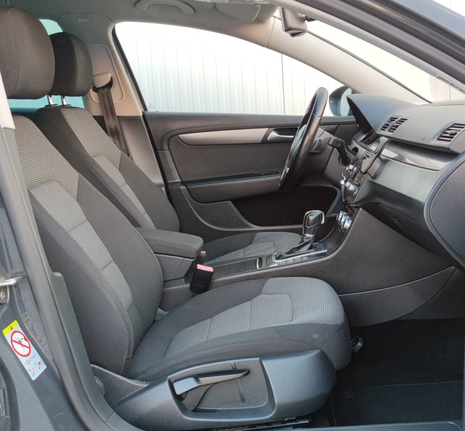VW Passat 2.0TDI* 177к.с* NAVI*  - изображение 9
