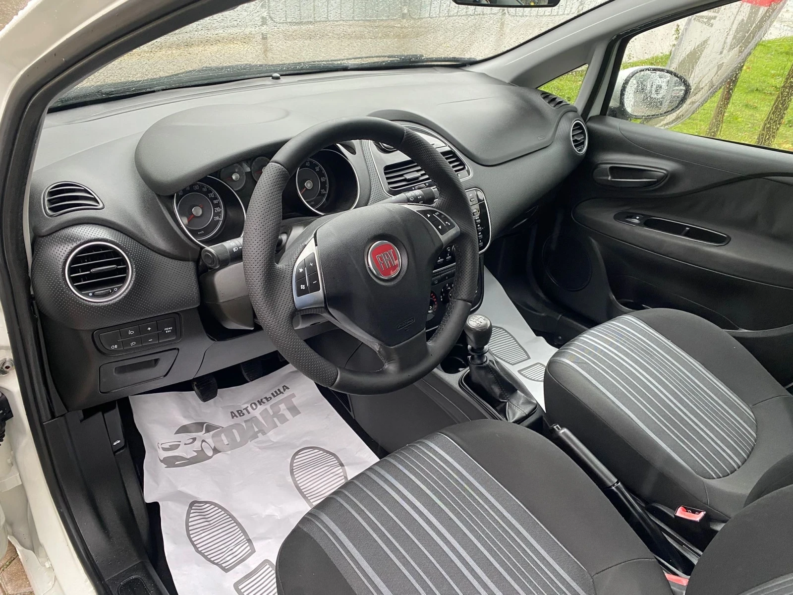 Fiat Punto 1.2i/EURO.5A - изображение 7