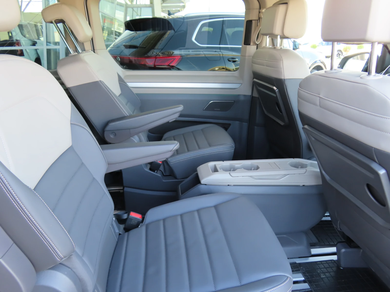 VW Multivan Style L 1.5 eHybrid 4MOTION | Mobile.bg   8