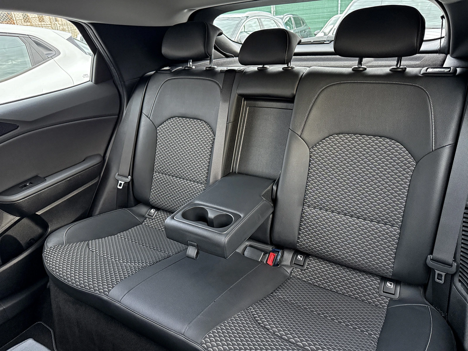 Kia XCeed 1.6 GDI Plug-in Hybrid | Mobile.bg � ����������� 12