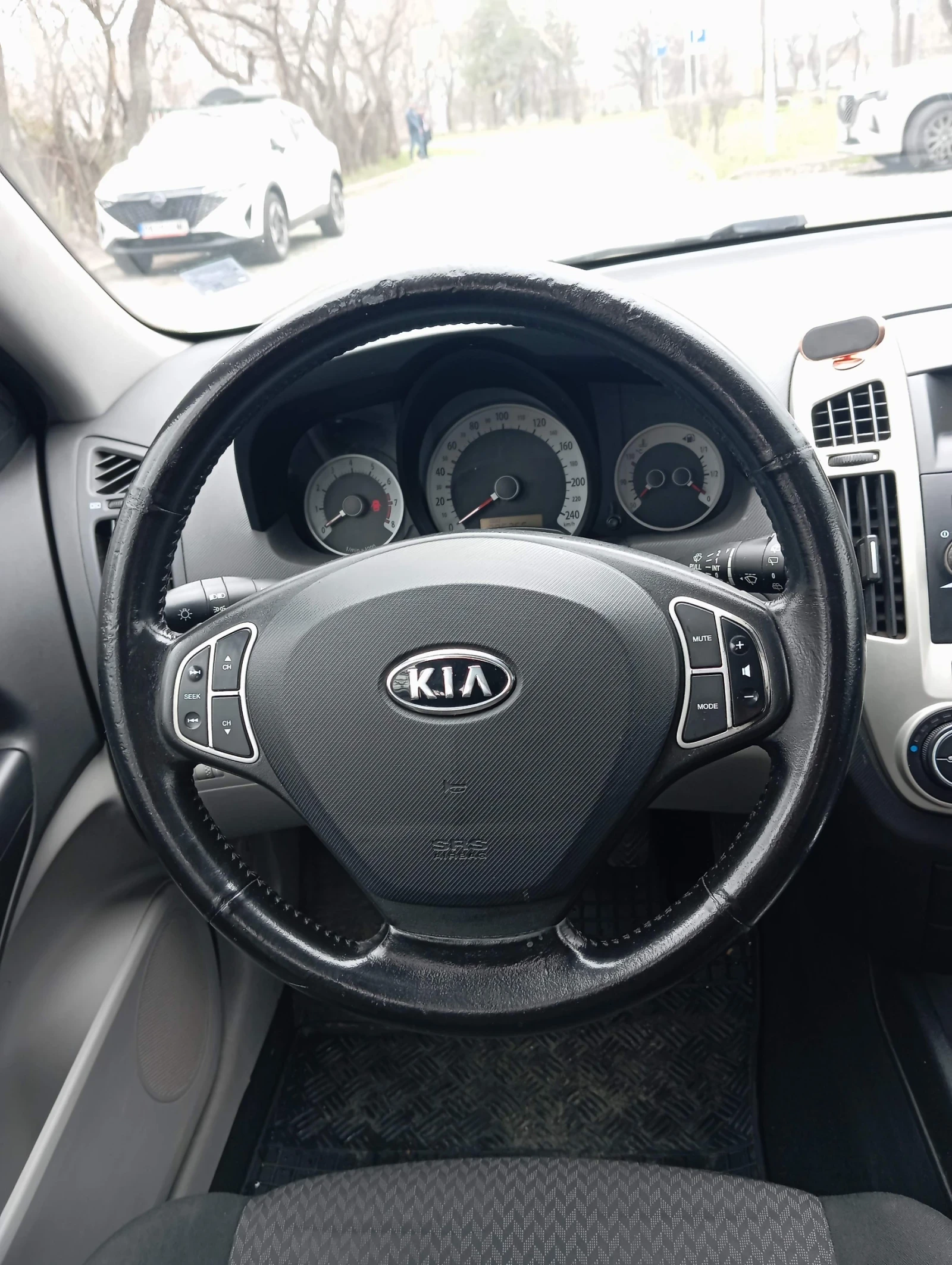 Kia Ceed 1.6 ������  | Mobile.bg � ����������� 6