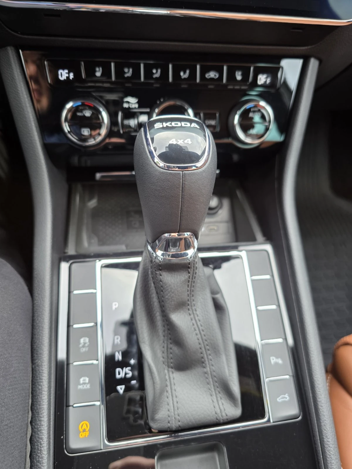 Skoda Superb 4 � 4 , ������ | Mobile.bg � ����������� 9