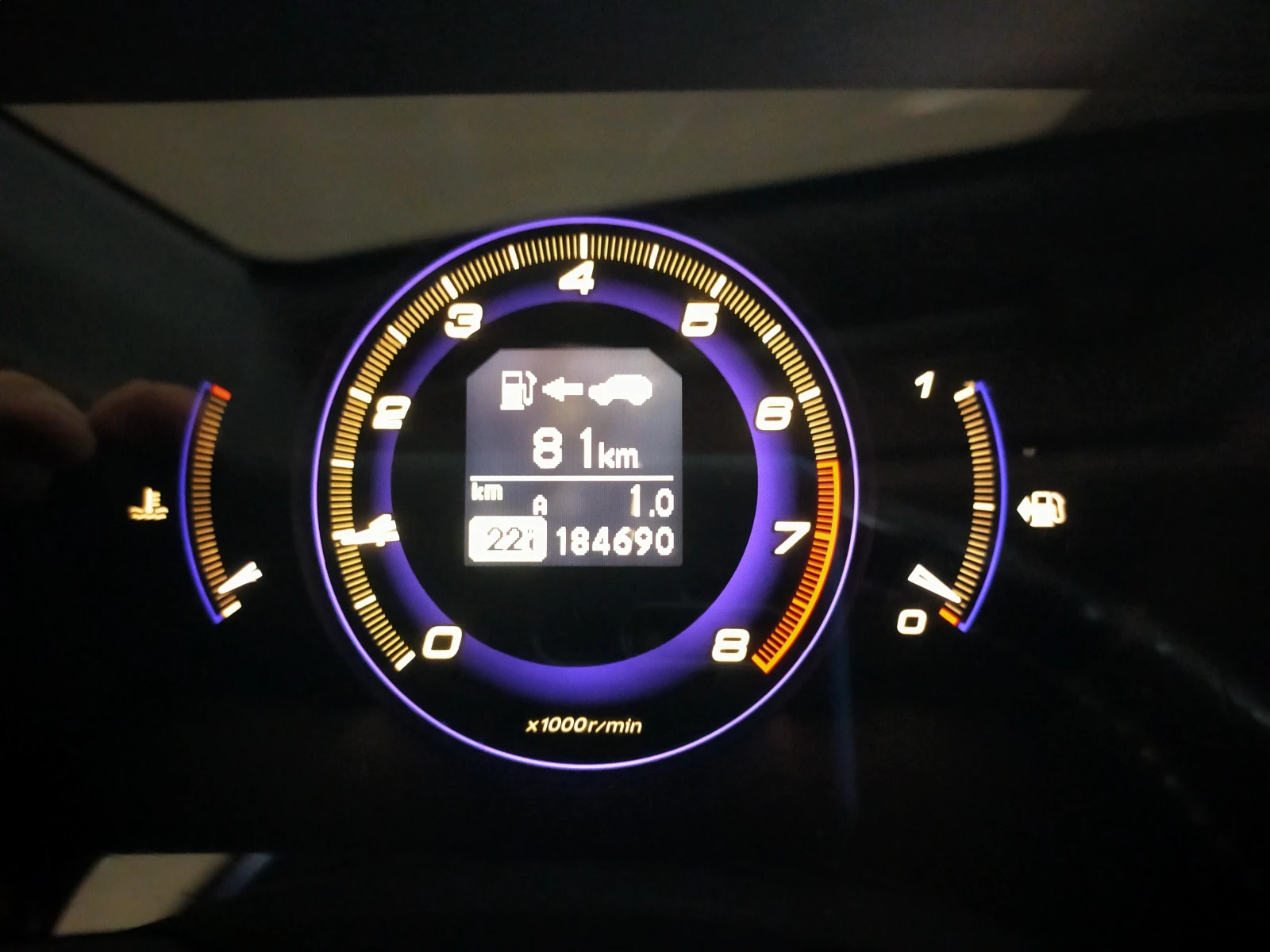 Honda Civic 1.4 16v FACELIFT, снимка 13 - Автомобили и джипове - 53712752