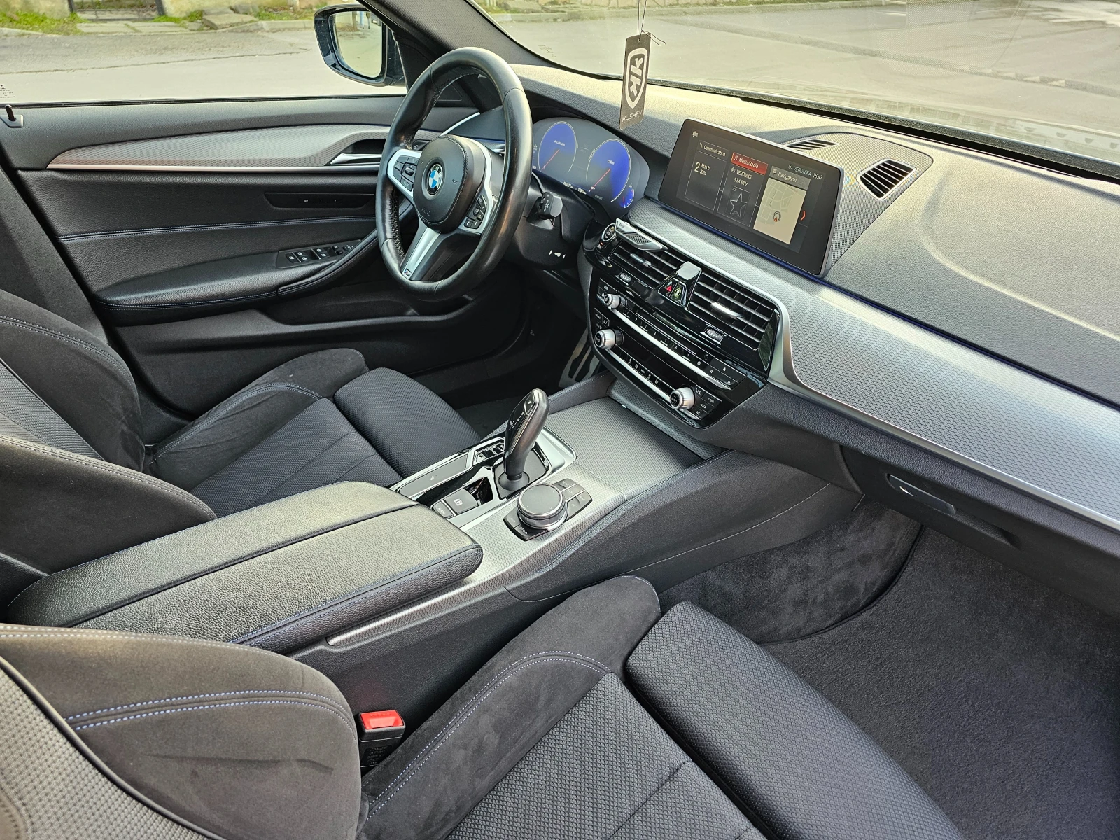 BMW 520, снимка 13 - Автомобили и джипове - 53720862