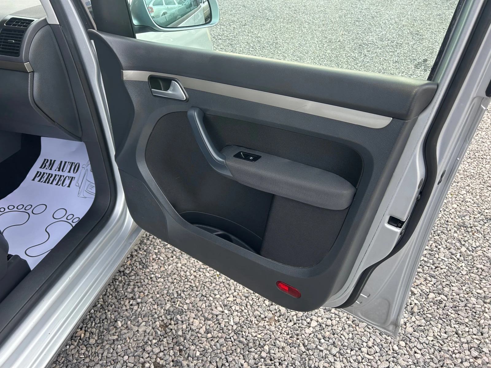 VW Touran 2.0 I  | Mobile.bg � ����������� 14