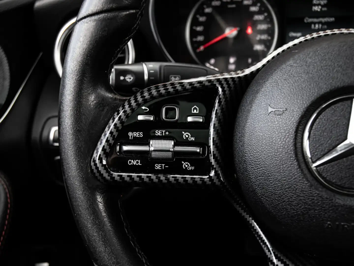 Mercedes-Benz C 300 AMG* C63s Pkg* Carbon* Burmester* Панорама* Face, снимка 10 - Автомобили и джипове - 54410978