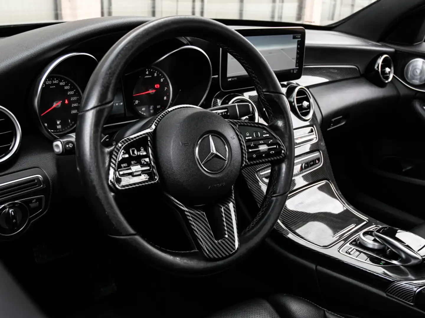 Mercedes-Benz C 300 AMG* C63s Pkg* Carbon* Burmester* Панорама* Face, снимка 7 - Автомобили и джипове - 54410978