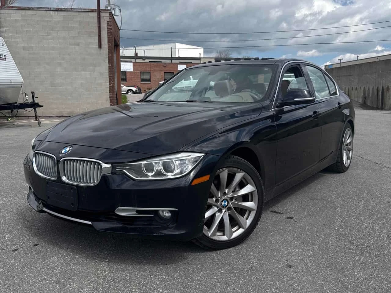 BMW 335 * 335i xDrive * CARFAX * ���� �� �� | Mobile.bg � ����������� 1