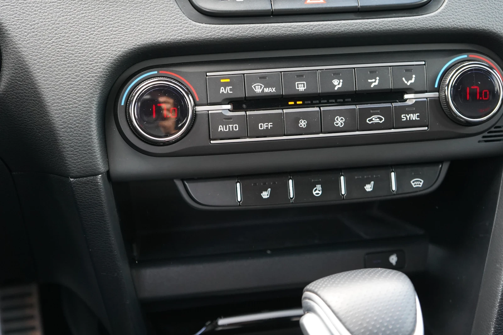 Kia Pro ceed * GT* 204HP* PANO* LED* NAVI* VIRTUAL* , снимка 13 - Автомобили и джипове - 54994480