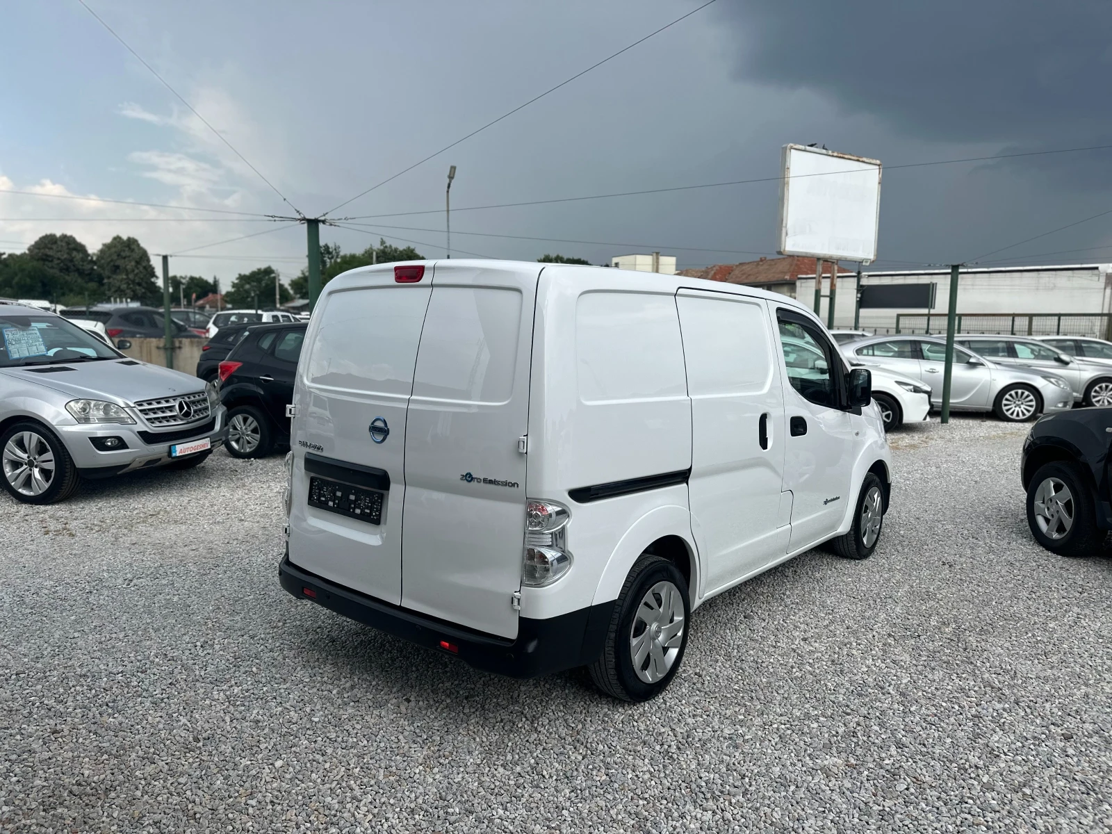 Nissan e-NV200 50kw/h, снимка 5 - Автомобили и джипове - 55130997