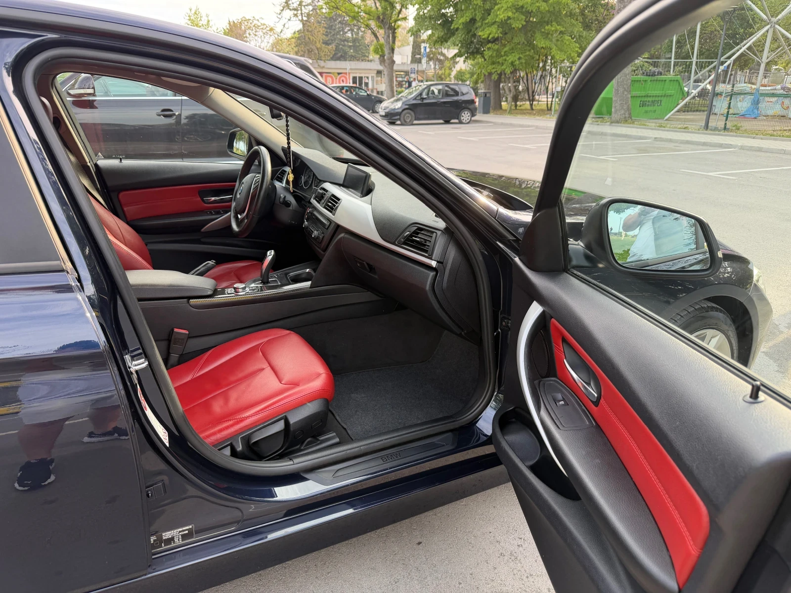 BMW 320, снимка 7 - Автомобили и джипове - 55458750