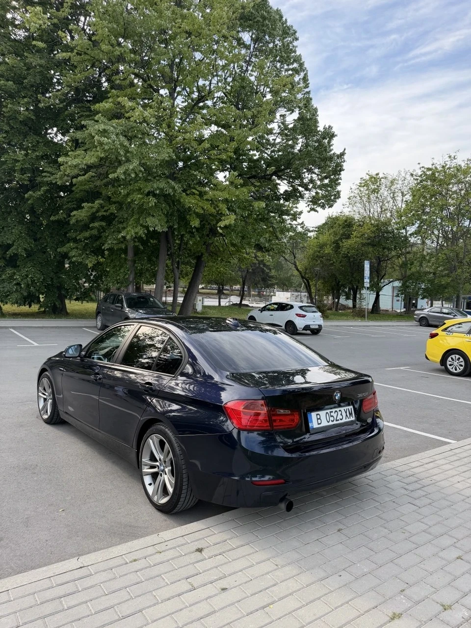 BMW 320, снимка 5 - Автомобили и джипове - 55458750