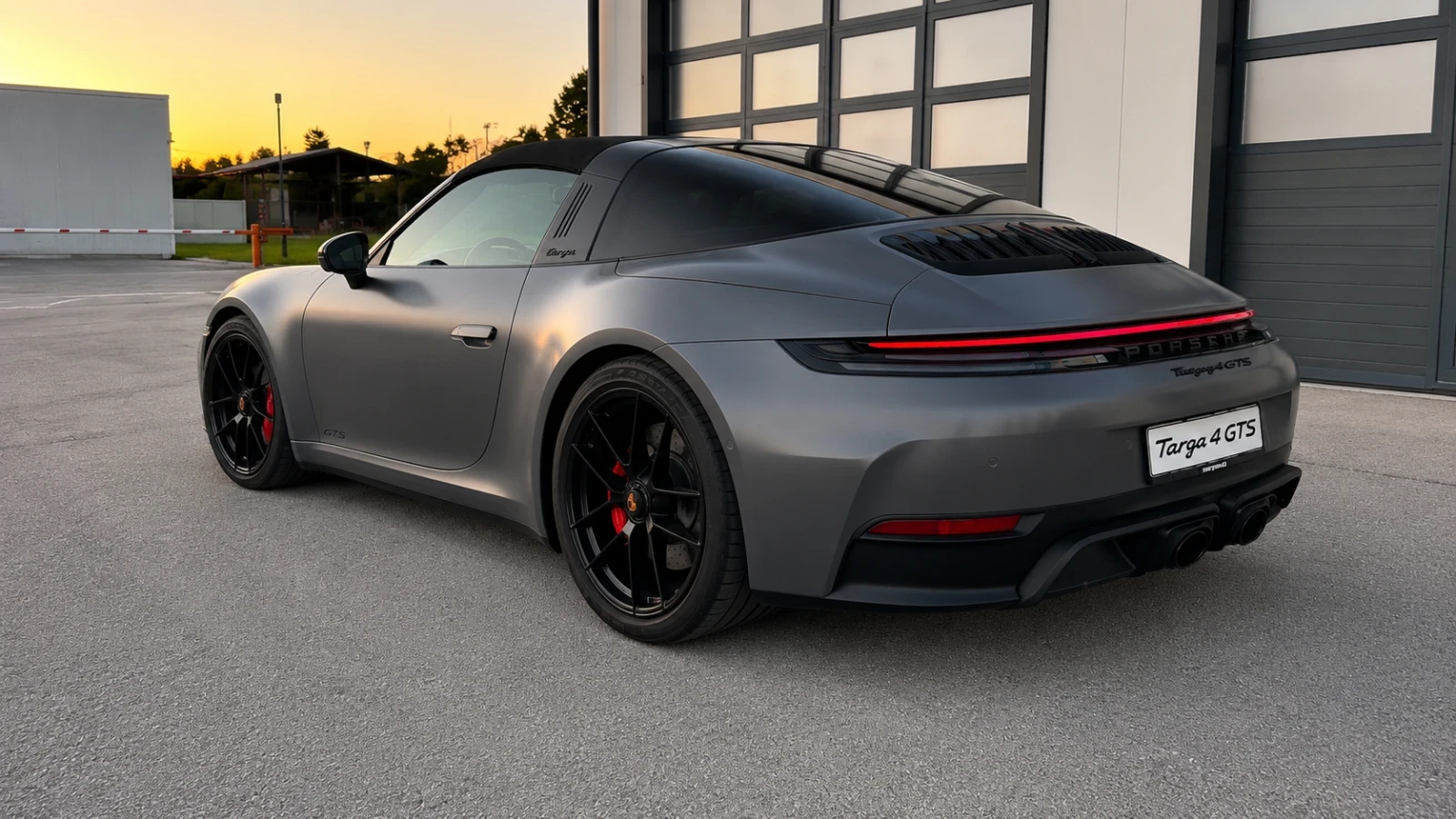 Porsche 911 Targa 4 GTS В Гаранция, снимка 2 - Автомобили и джипове - 55495364