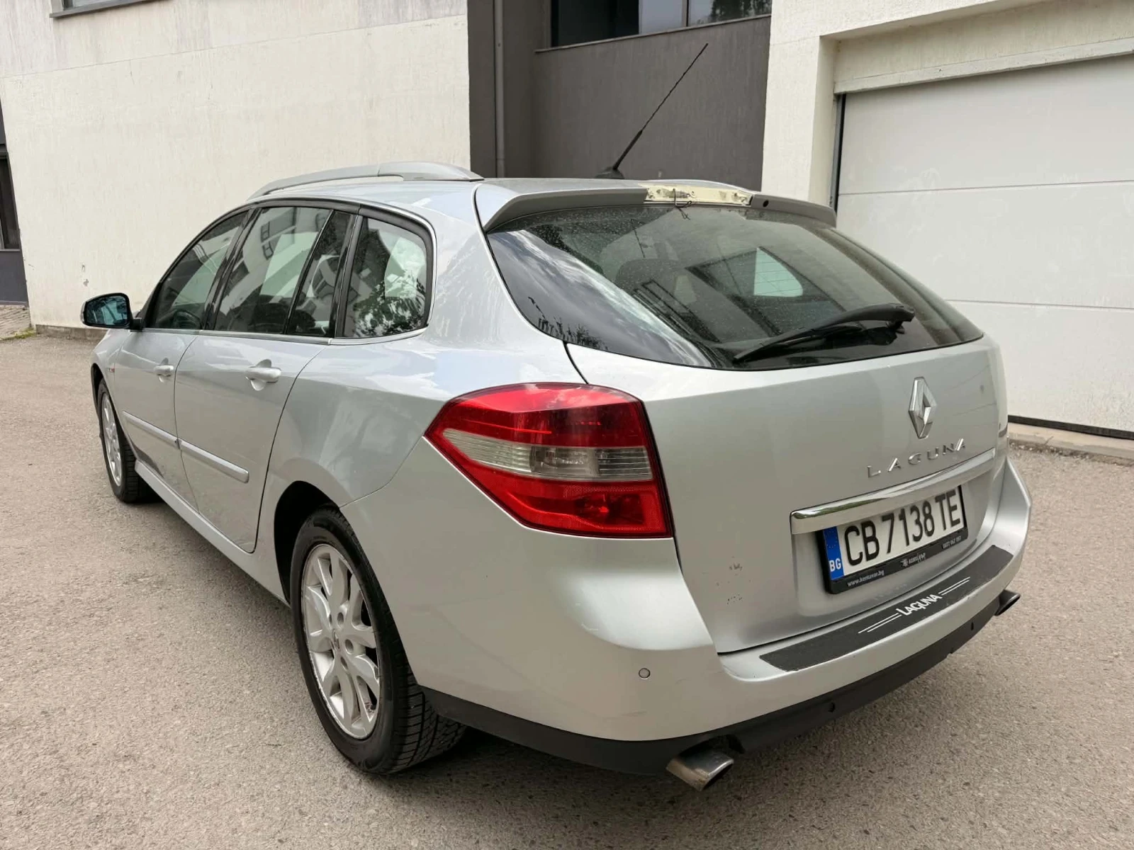 Renault Laguna Комби, снимка 2 - Автомобили и джипове - 55563648