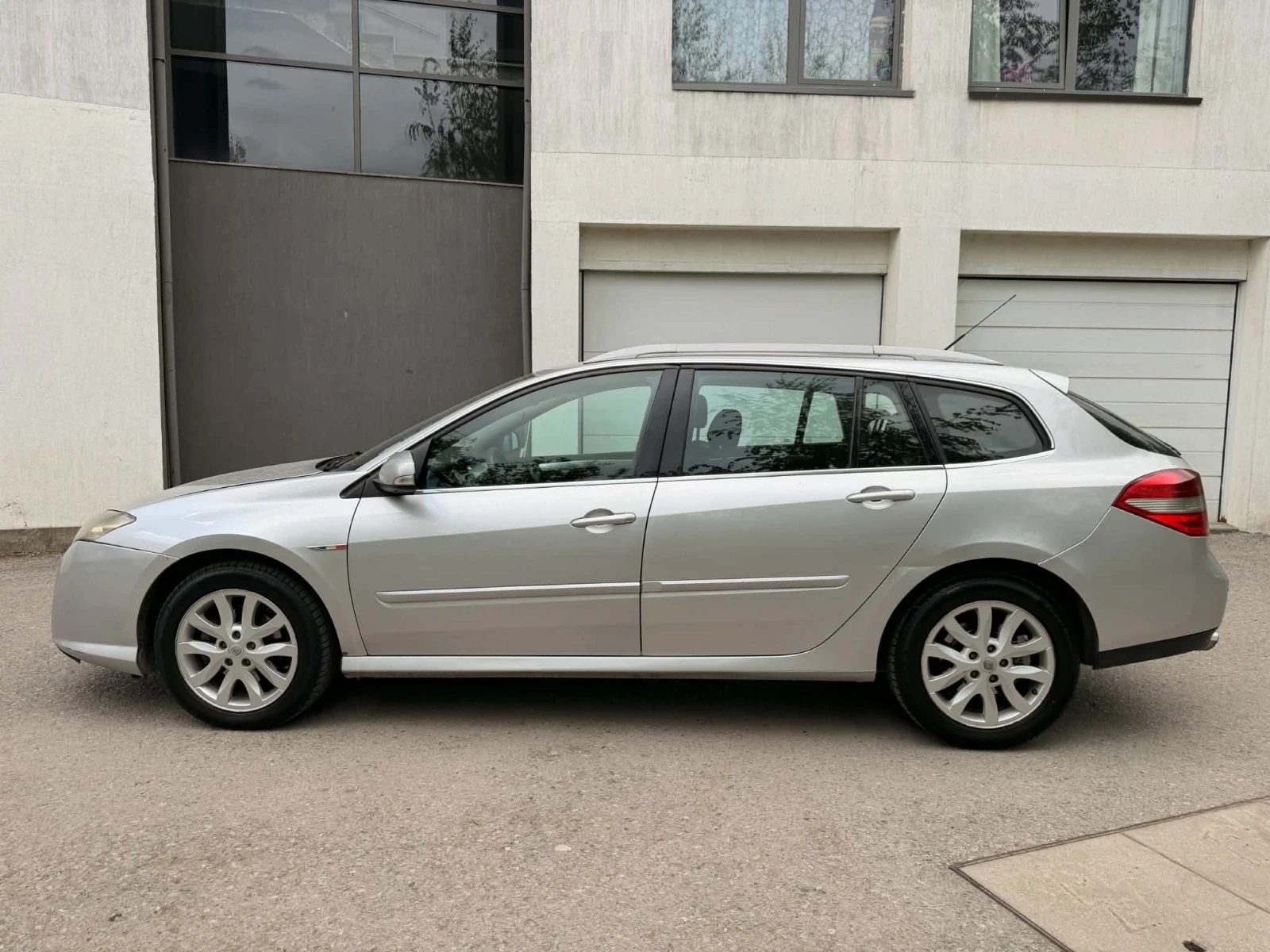Renault Laguna Комби, снимка 13 - Автомобили и джипове - 55563648