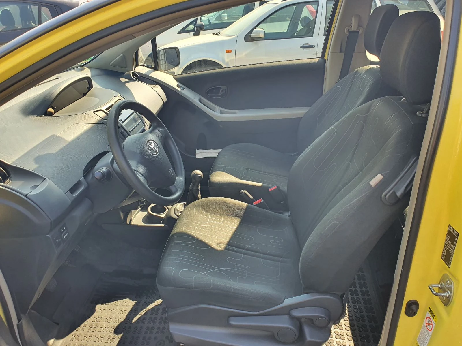 Toyota Yaris 1.0 69��. | Mobile.bg � ����������� 5