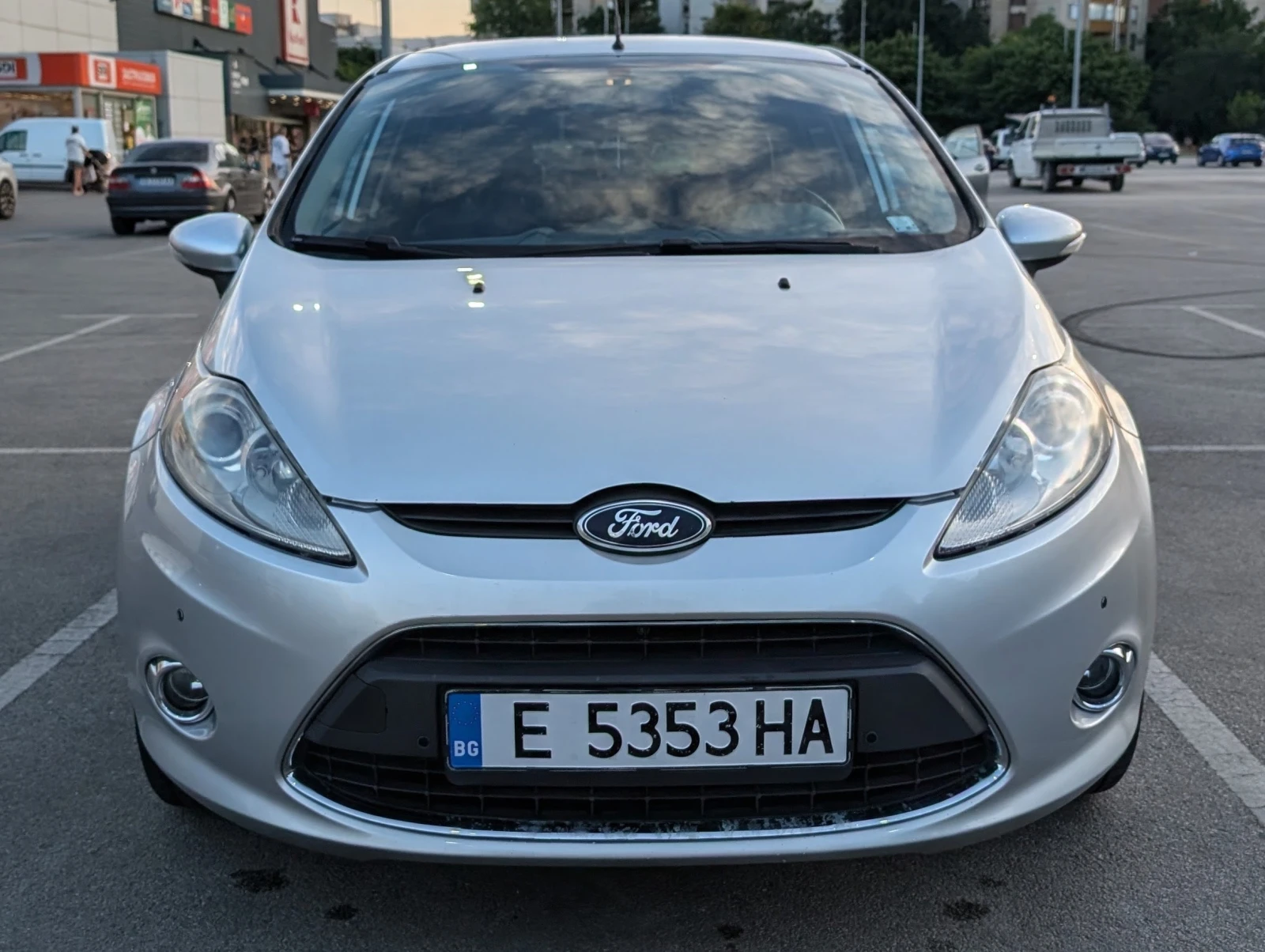 Ford Fiesta Titanium, снимка 2 - Автомобили и джипове - 55839293