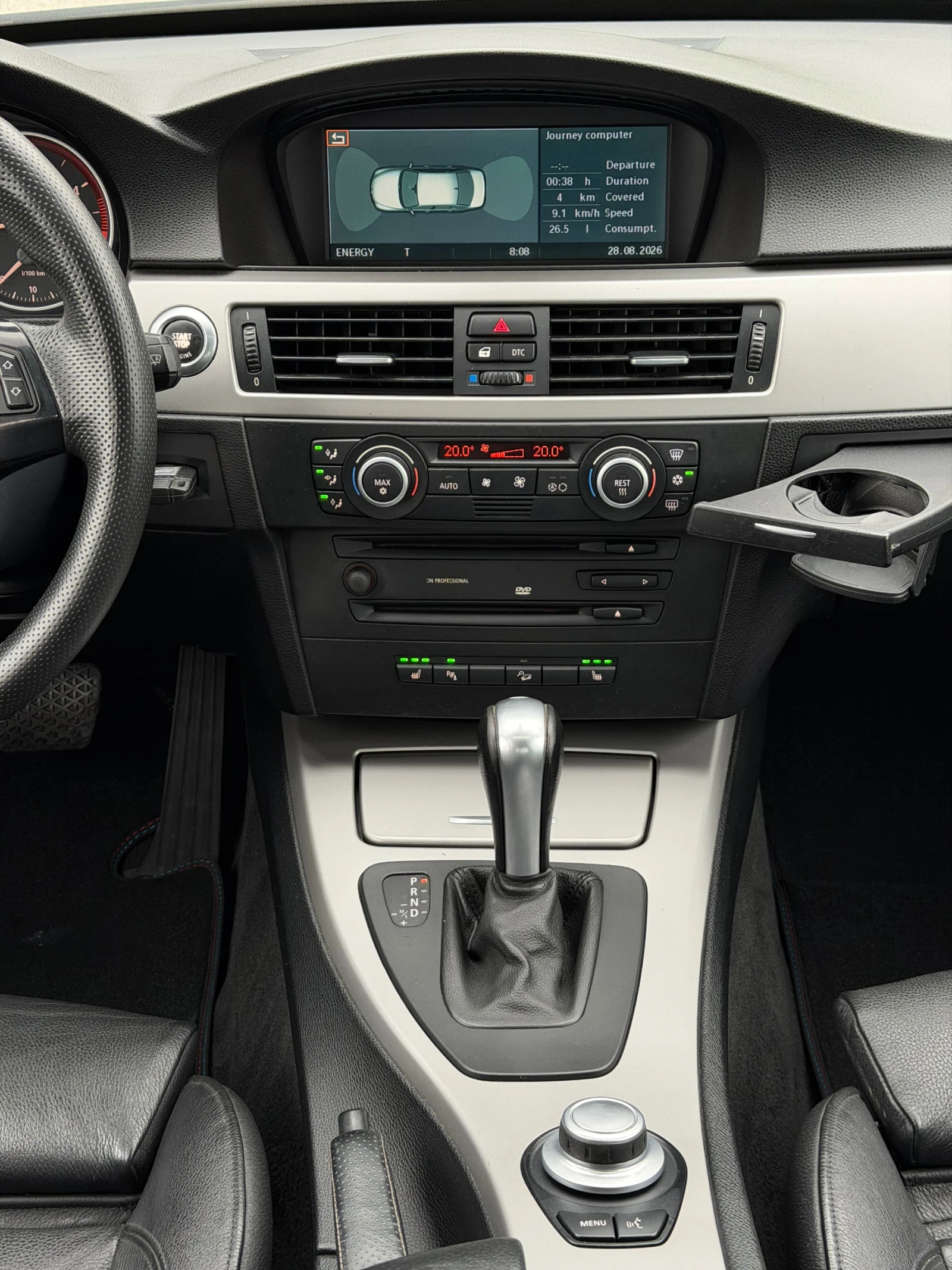 BMW 330 XD 231кс M57 Дистроник Навигация, снимка 16 - Автомобили и джипове - 55923494