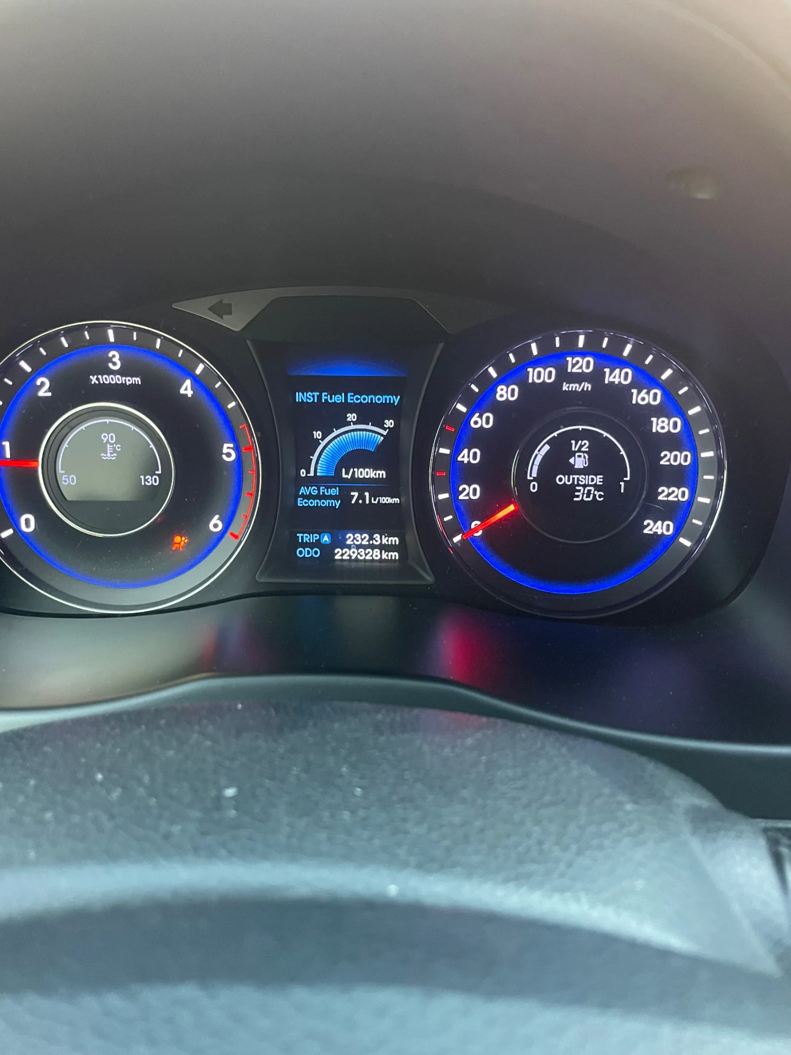 Hyundai I40, снимка 2 - Автомобили и джипове - 56023989