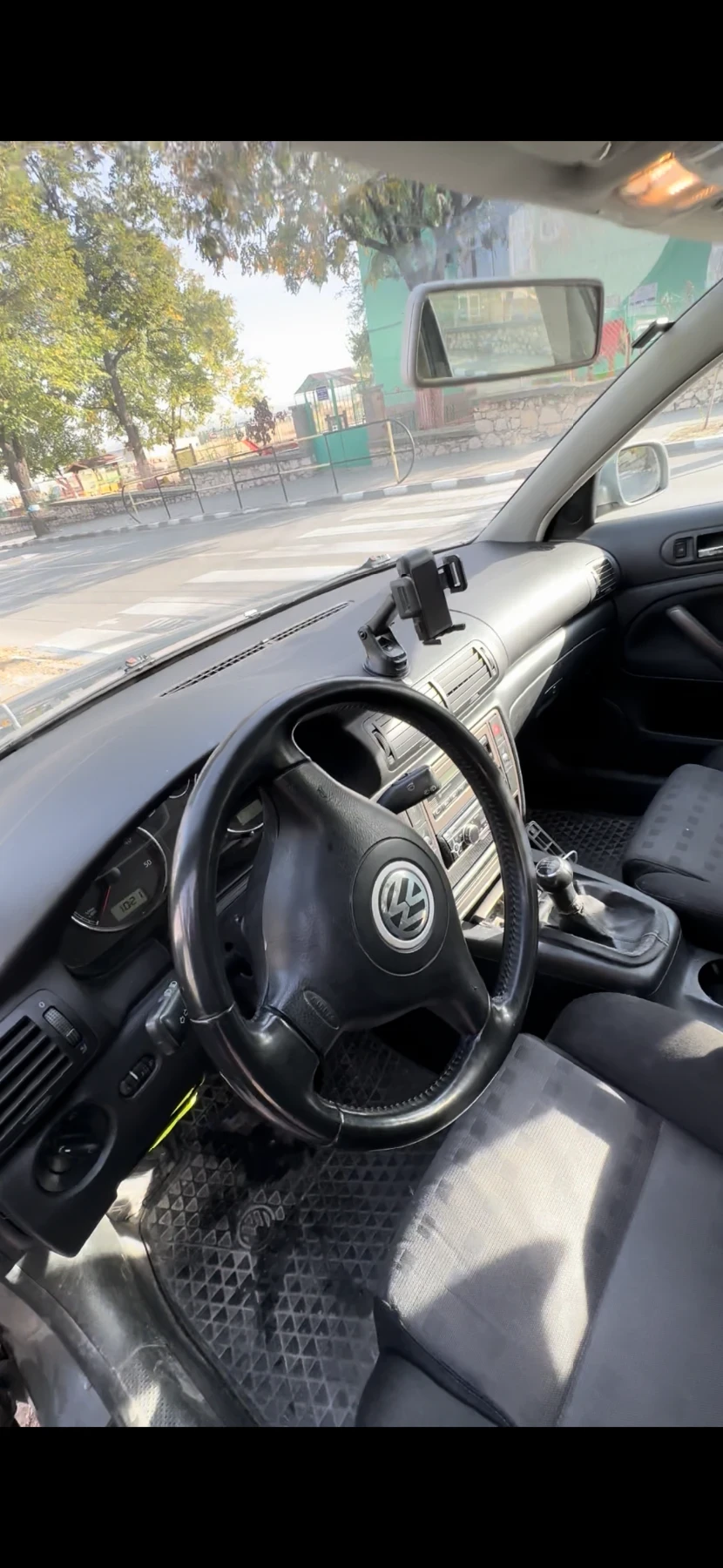 VW Passat 1.9 tdi, снимка 2 - Автомобили и джипове - 56111469