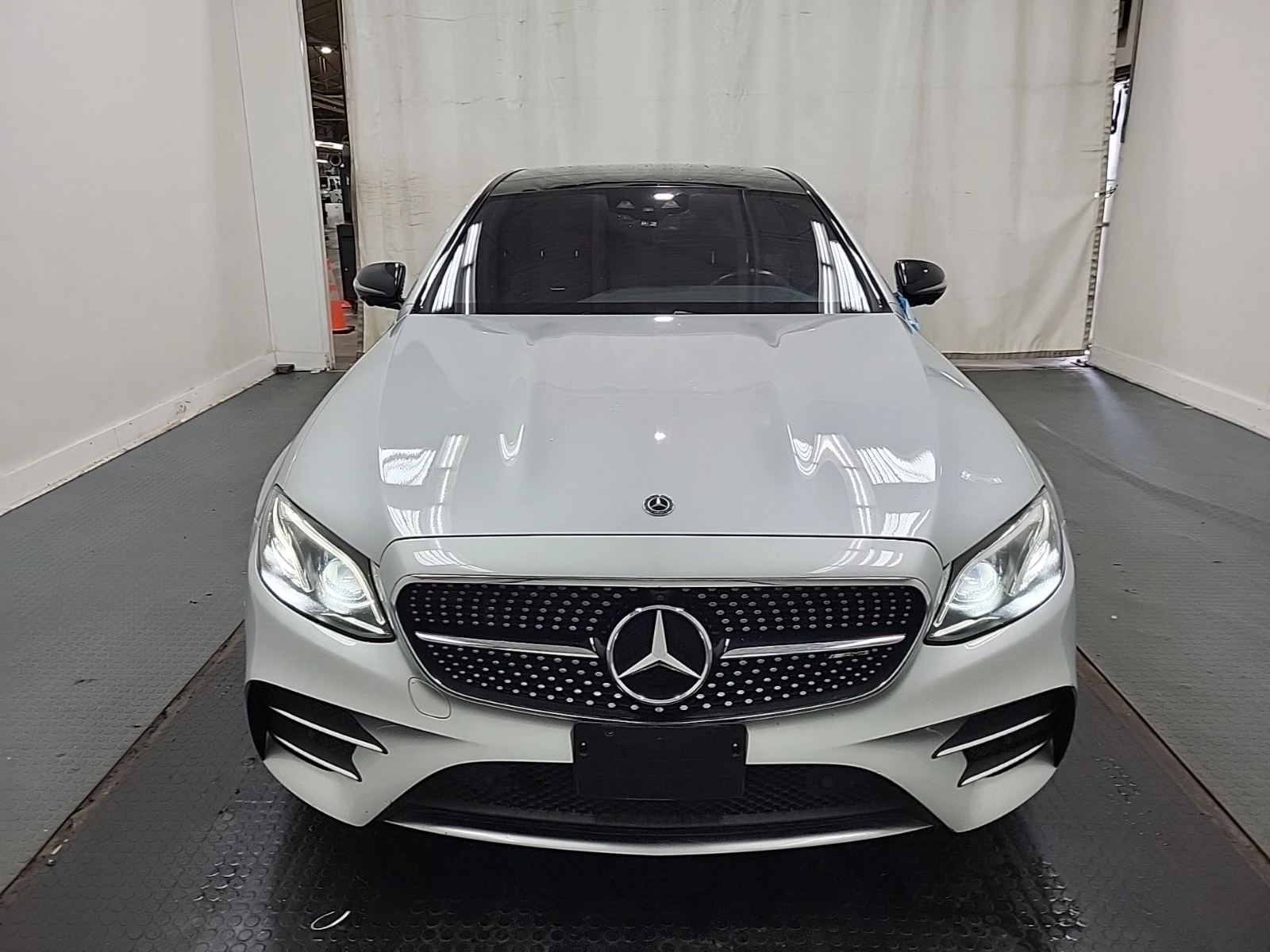 Mercedes-Benz AMG GT C * E 53 * CARFAX * ЦЕНА ДО БГ, снимка 3 - Автомобили и джипове - 56139772