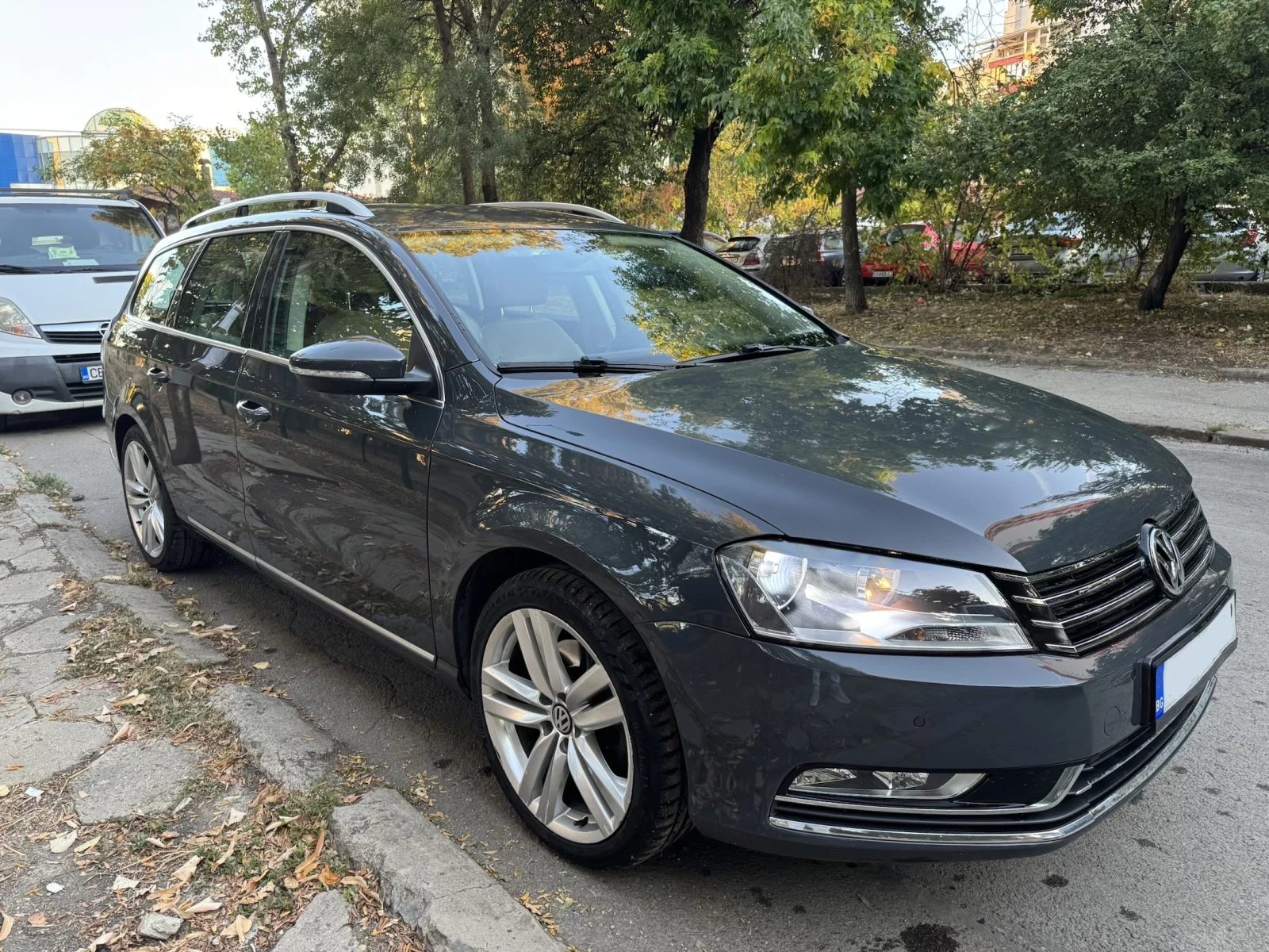VW Passat 2.0 TSI (211 к.с.) DCC Variant, снимка 8 - Автомобили и джипове - 56362907