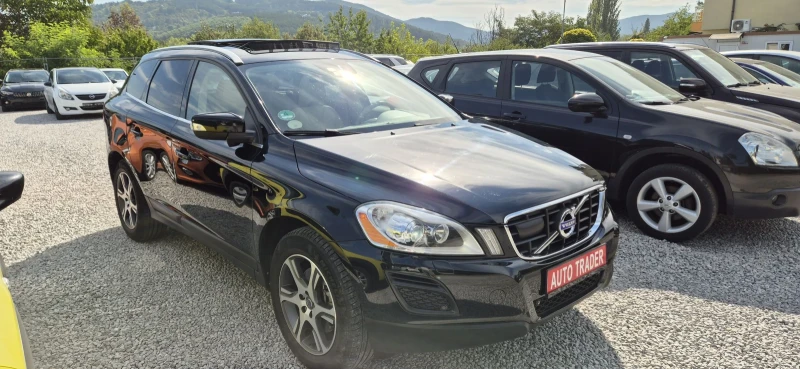 Volvo XC60 D5-215кс. NAVY, снимка 4 - Автомобили и джипове - 47345689