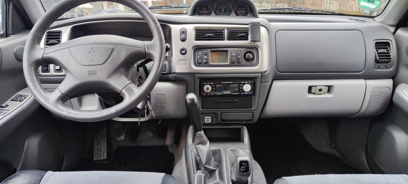 Mitsubishi Pajero sport, снимка 3 - Автомобили и джипове - 49325461