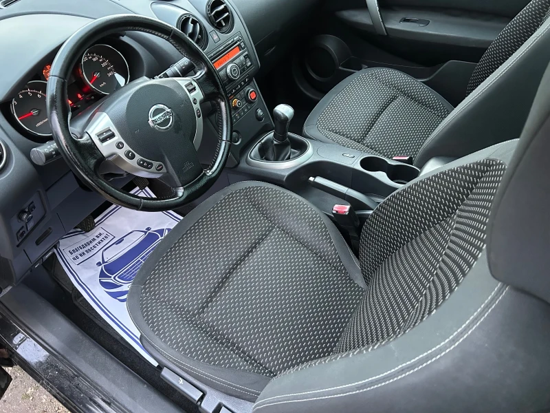Nissan Qashqai 1.6i/ВЕРИГА МОТОР/116К.С./ПАНОРАМА, снимка 9 - Автомобили и джипове - 52957360