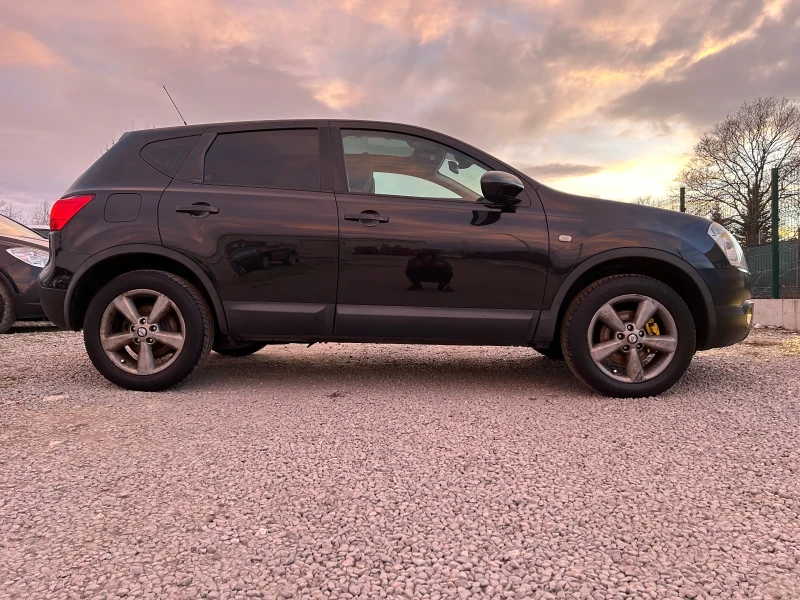 Nissan Qashqai 1.6i/ВЕРИГА МОТОР/116К.С./ПАНОРАМА, снимка 6 - Автомобили и джипове - 52957360
