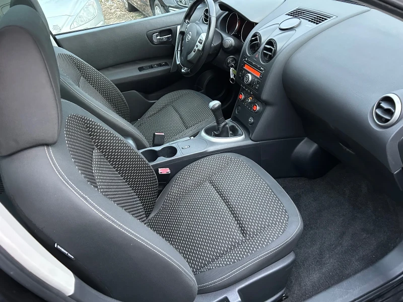 Nissan Qashqai 1.6i/ВЕРИГА МОТОР/116К.С./ПАНОРАМА, снимка 13 - Автомобили и джипове - 52957360