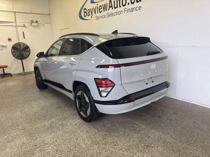 Hyundai Kona PREFERRED/TREND/LEATHER/ROOF/NAV/OFF HYUNDAI LEASE, снимка 5 - Автомобили и джипове - 53736504