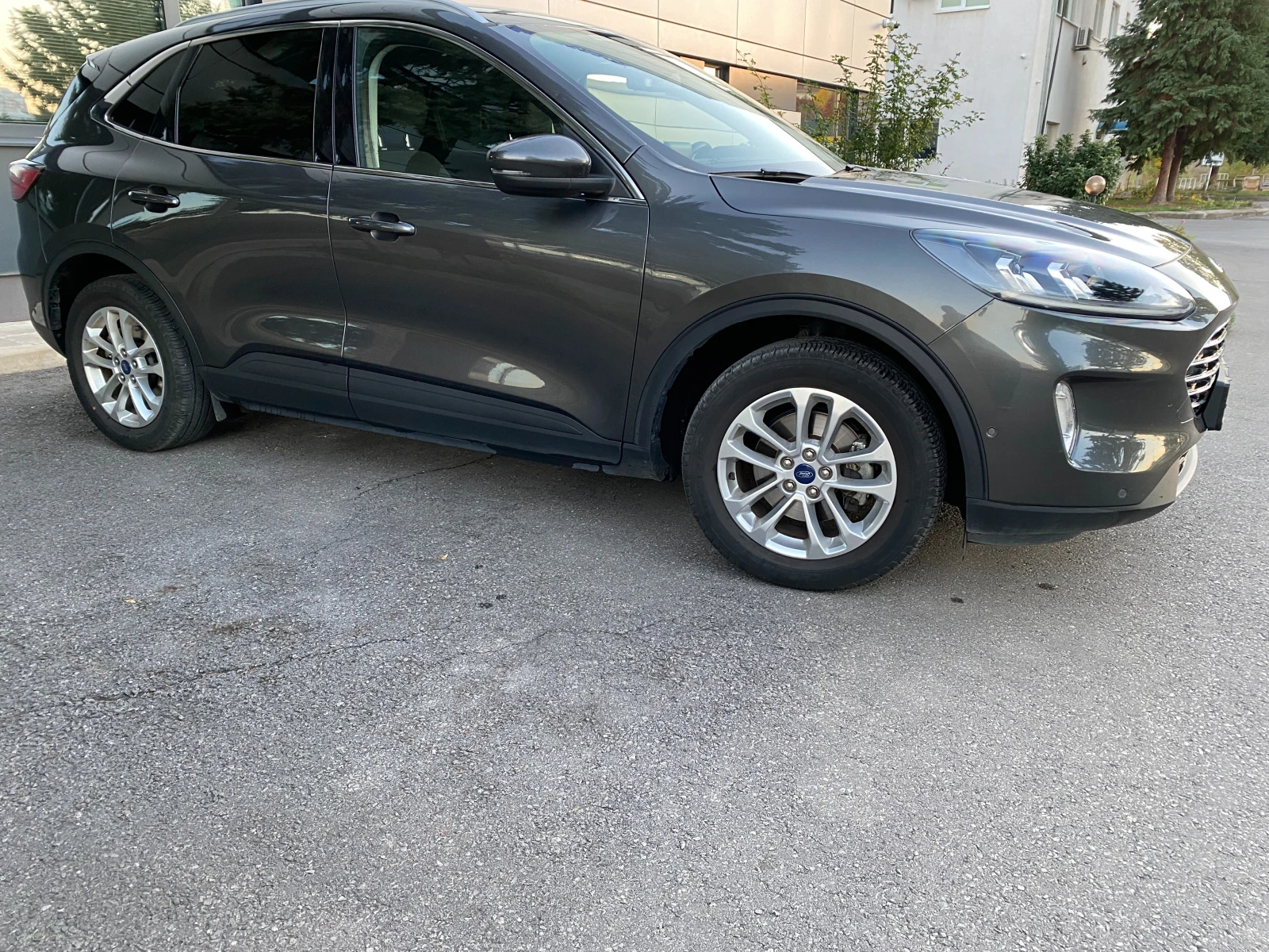 Ford Kuga  - изображение 4