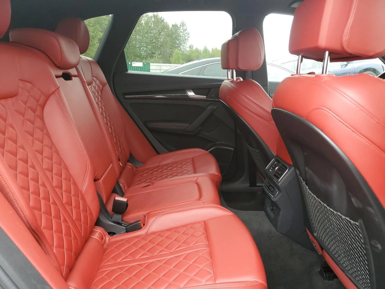 Audi SQ5 PRESTIGE Matrix* Bang&Olufsen* 360* Дистроник*  - изображение 10