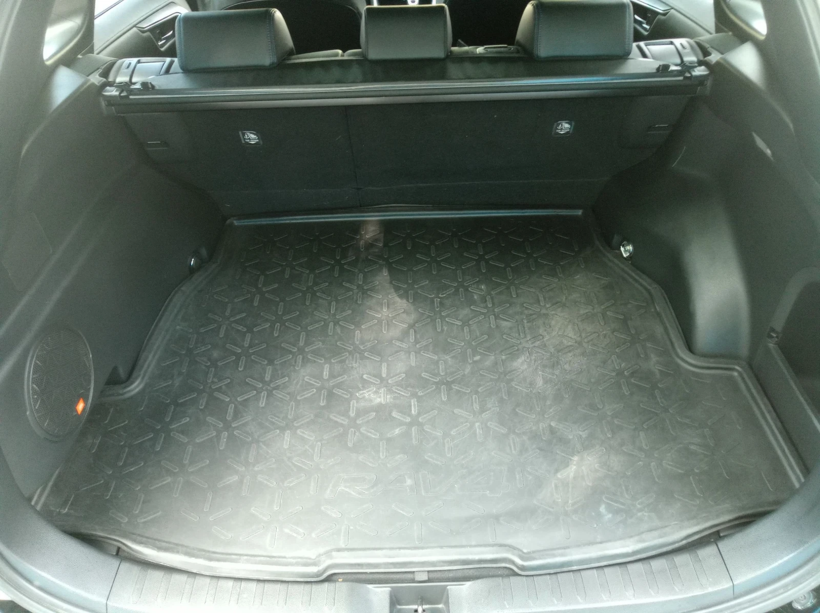 Toyota Rav4  - изображение 8