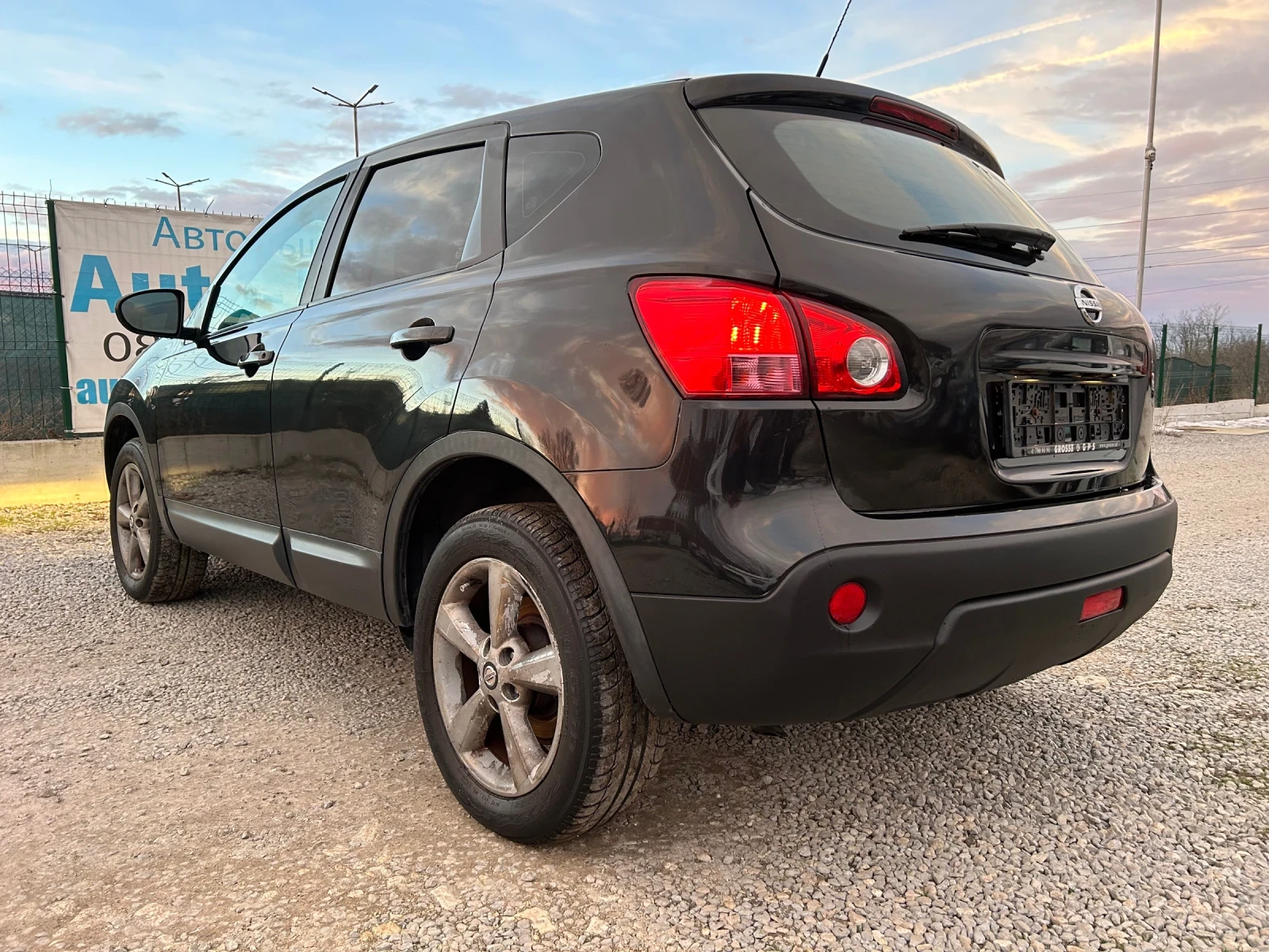 Nissan Qashqai 1.6i/ВЕРИГА МОТОР/116К.С./ПАНОРАМА - изображение 4