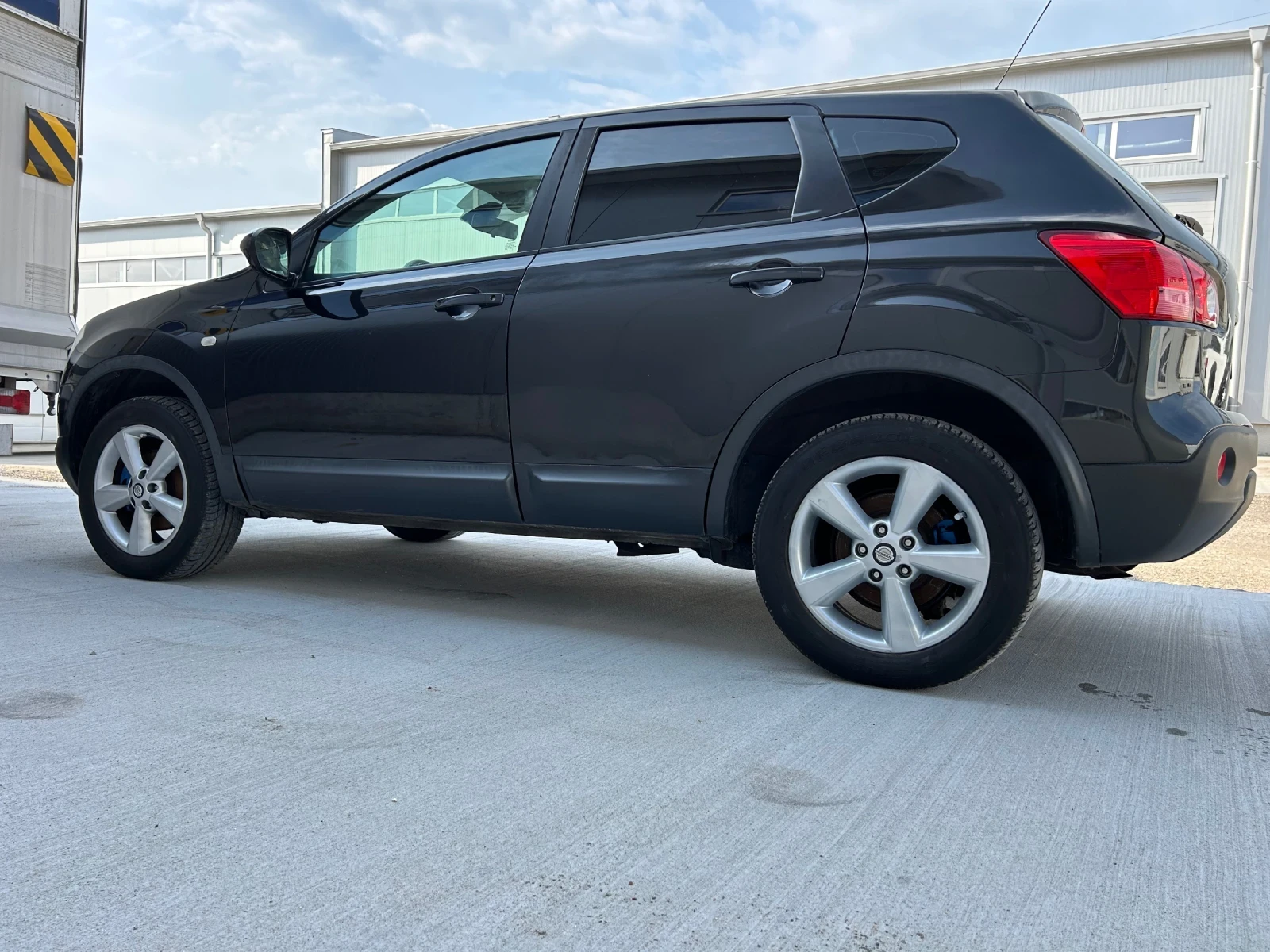 Nissan Qashqai 1.6i/������ �����/116�.�./�������� | Mobile.bg � ����������� 8