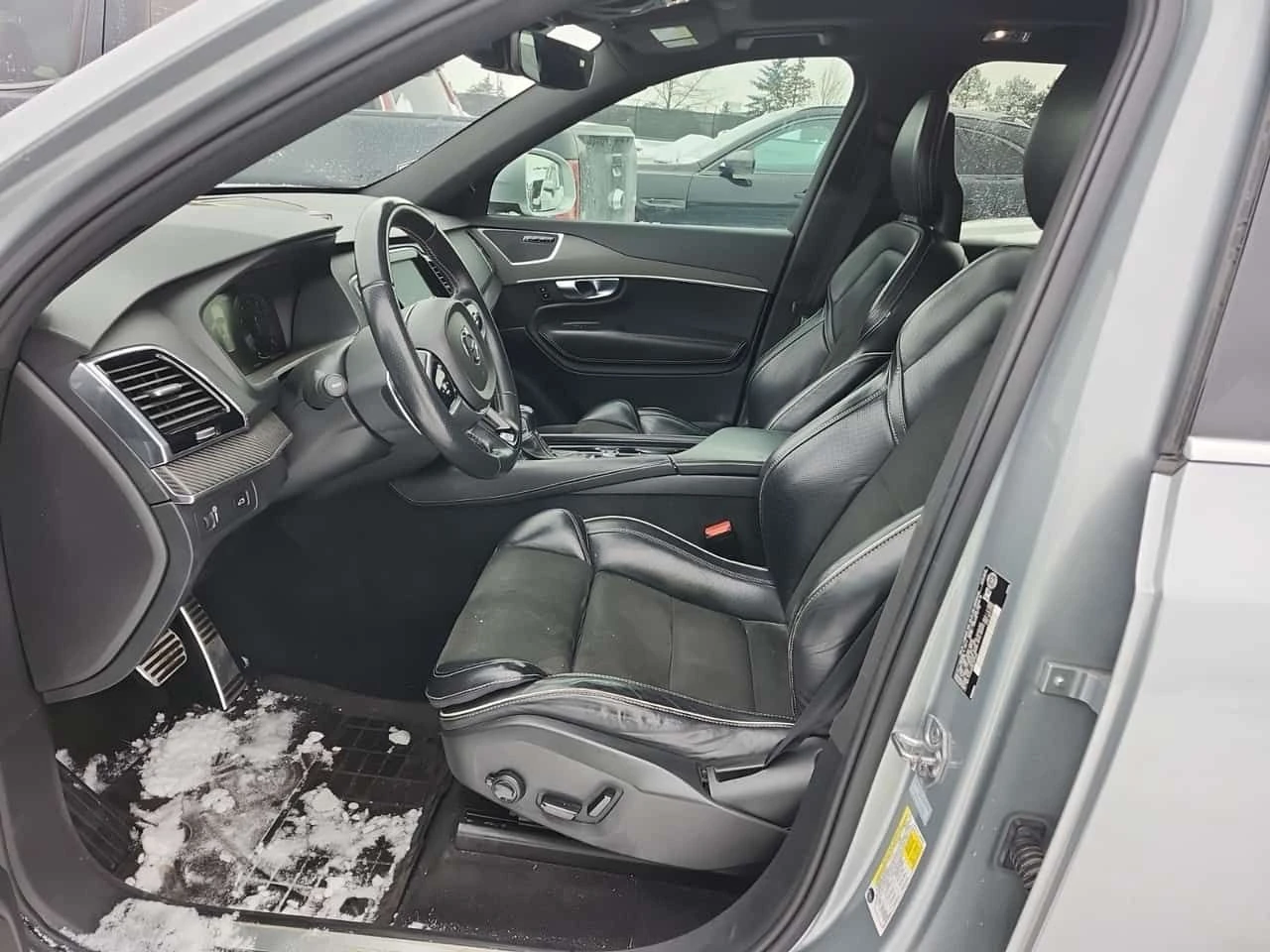 Volvo Xc90 * R DESIGN * CARFAX * БЕЗ ПЪРВОНАЧАЛНА ВНОСКА, снимка 5 - Автомобили и джипове - 54116252