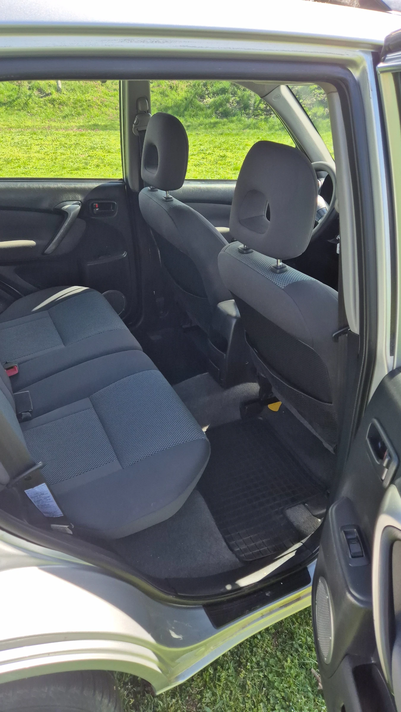 Toyota Rav4 Facelift 2.0, снимка 11 - Автомобили и джипове - 54148940