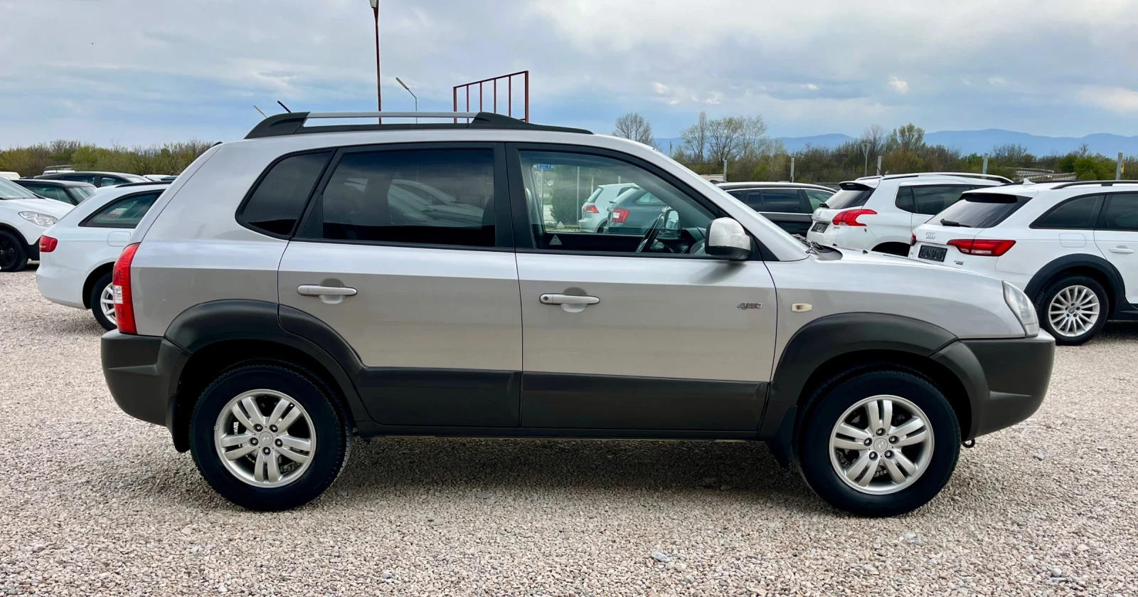 Hyundai Tucson 4WD* 2.0i* 141k.c* ГАЗ* , снимка 6 - Автомобили и джипове - 54151679