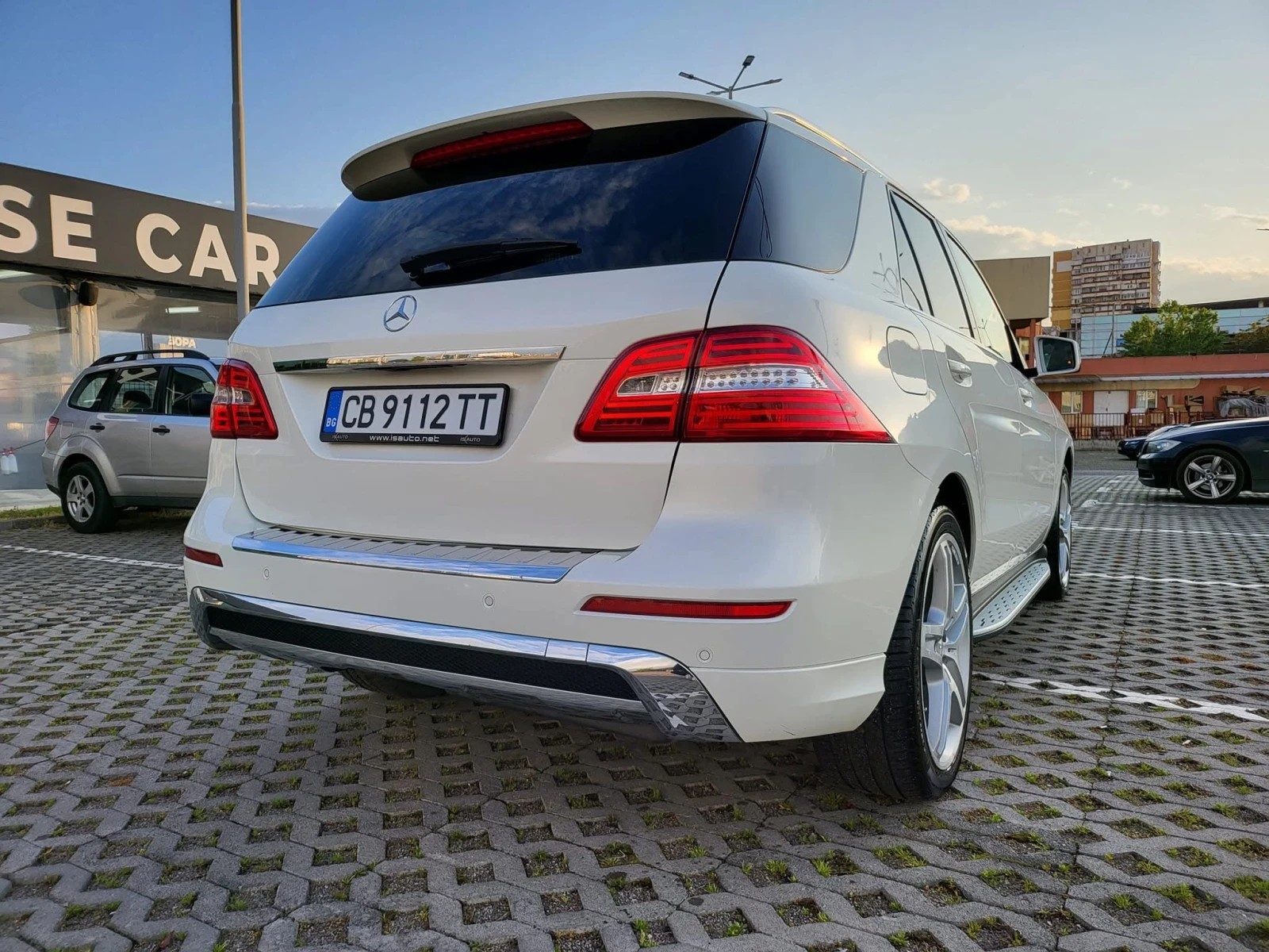 Mercedes-Benz ML 350 Германия ФУЛ Екстри AMG paket, снимка 11 - Автомобили и джипове - 54653351