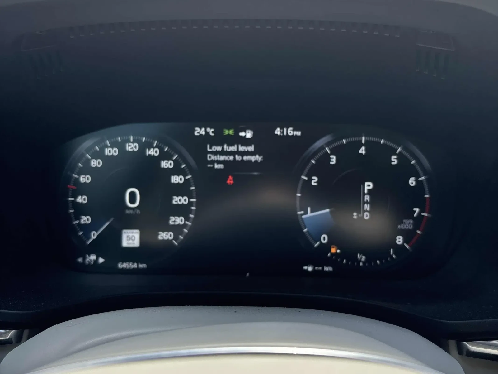 Volvo XC60 Inscription * H&K * ПАНОРАМА * 2 КЛЮЧА * , снимка 7 - Автомобили и джипове - 54963912