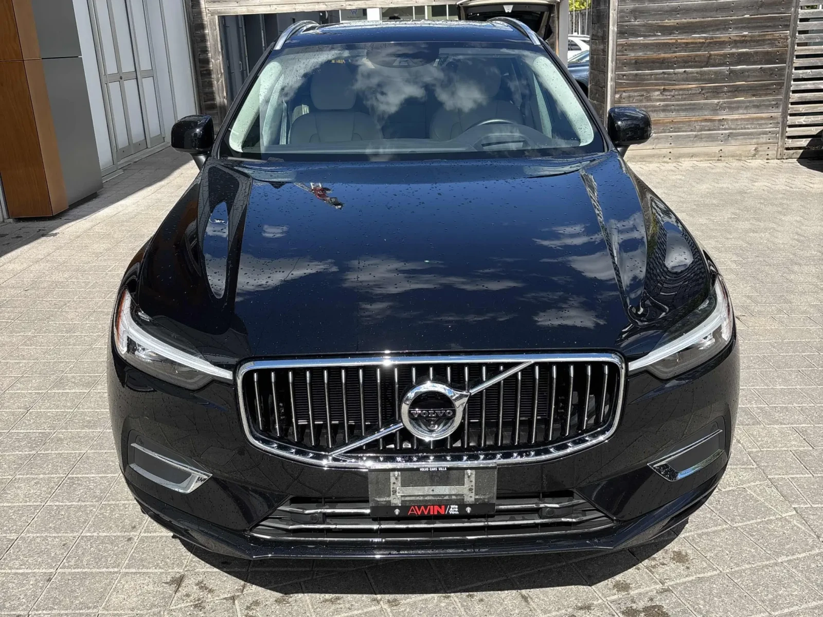 Volvo XC60 Inscription * H&K * ПАНОРАМА * 2 КЛЮЧА * , снимка 2 - Автомобили и джипове - 54963912