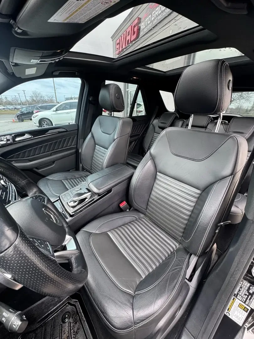 Mercedes-Benz GLE 500 550/ 4MATIC AMG LINE/360CAM/PANORAMA/SHADOW LINE/, снимка 13 - Автомобили и джипове - 55152082