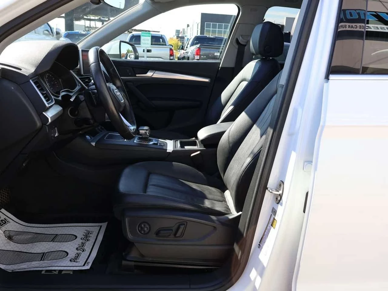 Audi Q5 * PROGRESSIV AWD CERTIFIED * ACCIDENT FREE* CAMERA, снимка 15 - Автомобили и джипове - 55152343