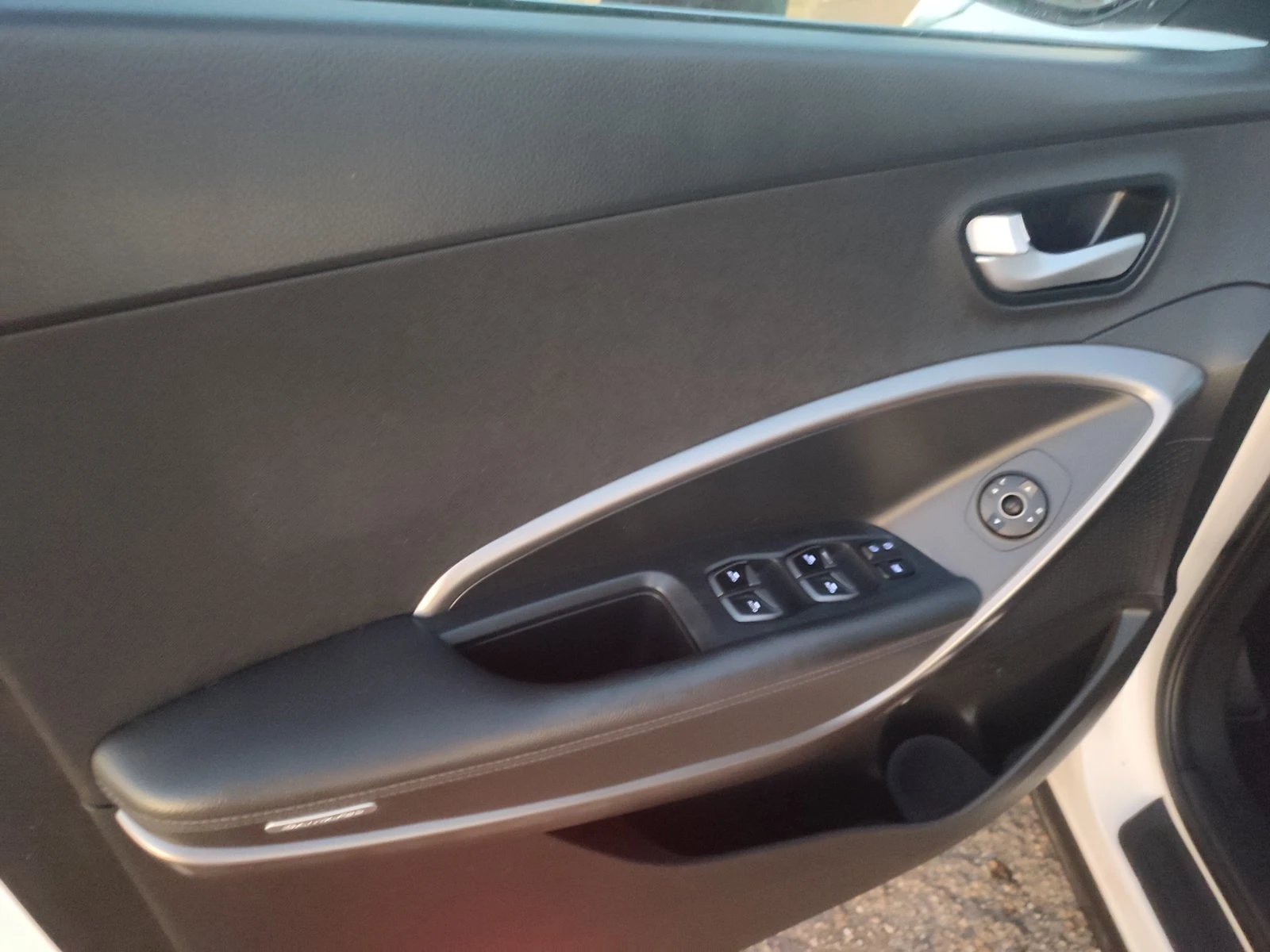 Hyundai Santa fe 2.0 CRDI-SWISS, снимка 8 - Автомобили и джипове - 55440612