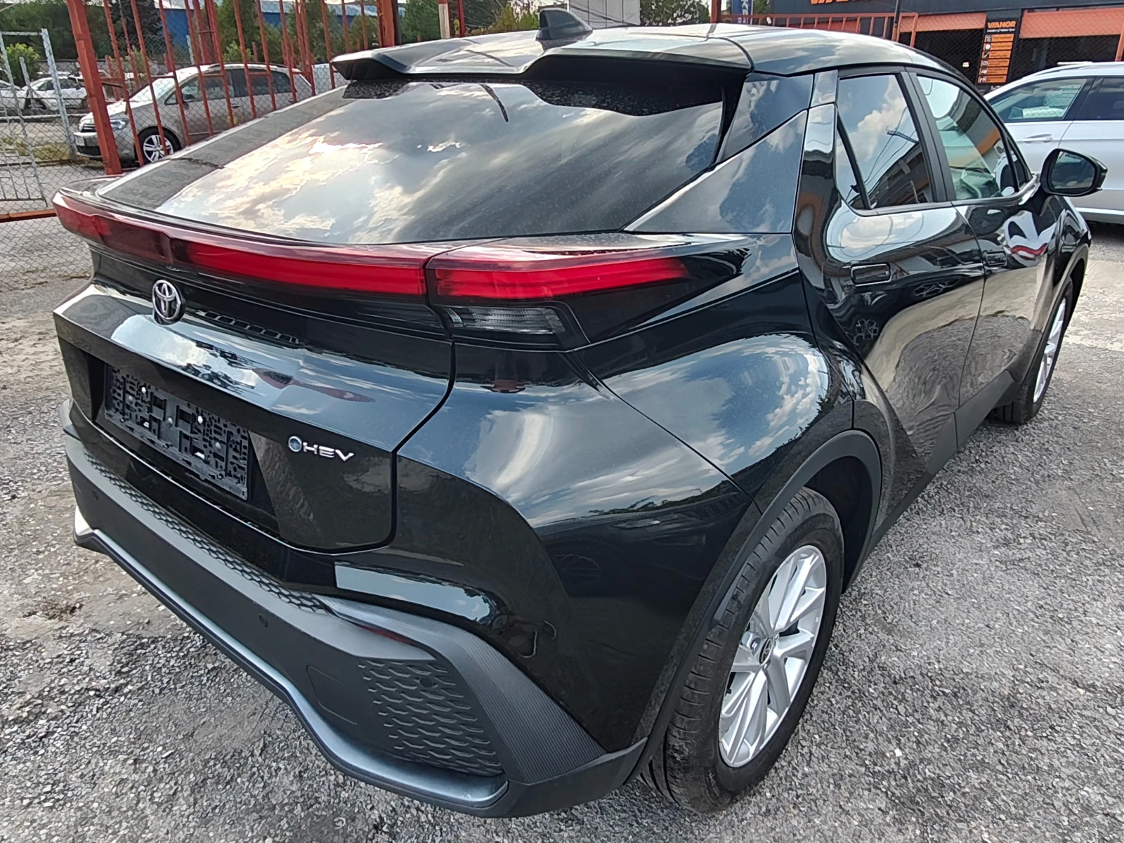 Toyota C-HR HYBRID !! 7 хил.км !!! , снимка 6 - Автомобили и джипове - 55903546