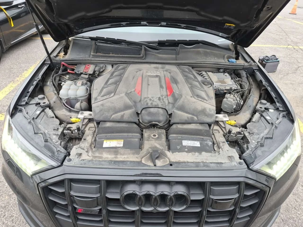 Audi SQ7 MATRIX| MASSAGE| ВЪЗДУХ| B&O| 2 КЛЮЧА| , снимка 17 - Автомобили и джипове - 56324357