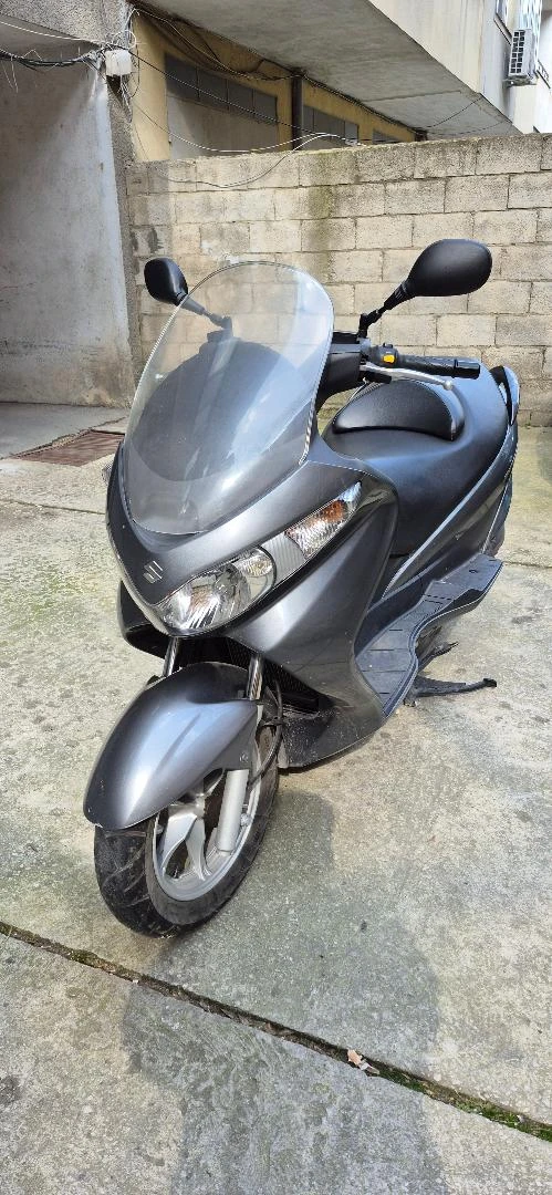 Suzuki Burgman 200, снимка 3 - Мотоциклети и мототехника - 53724486