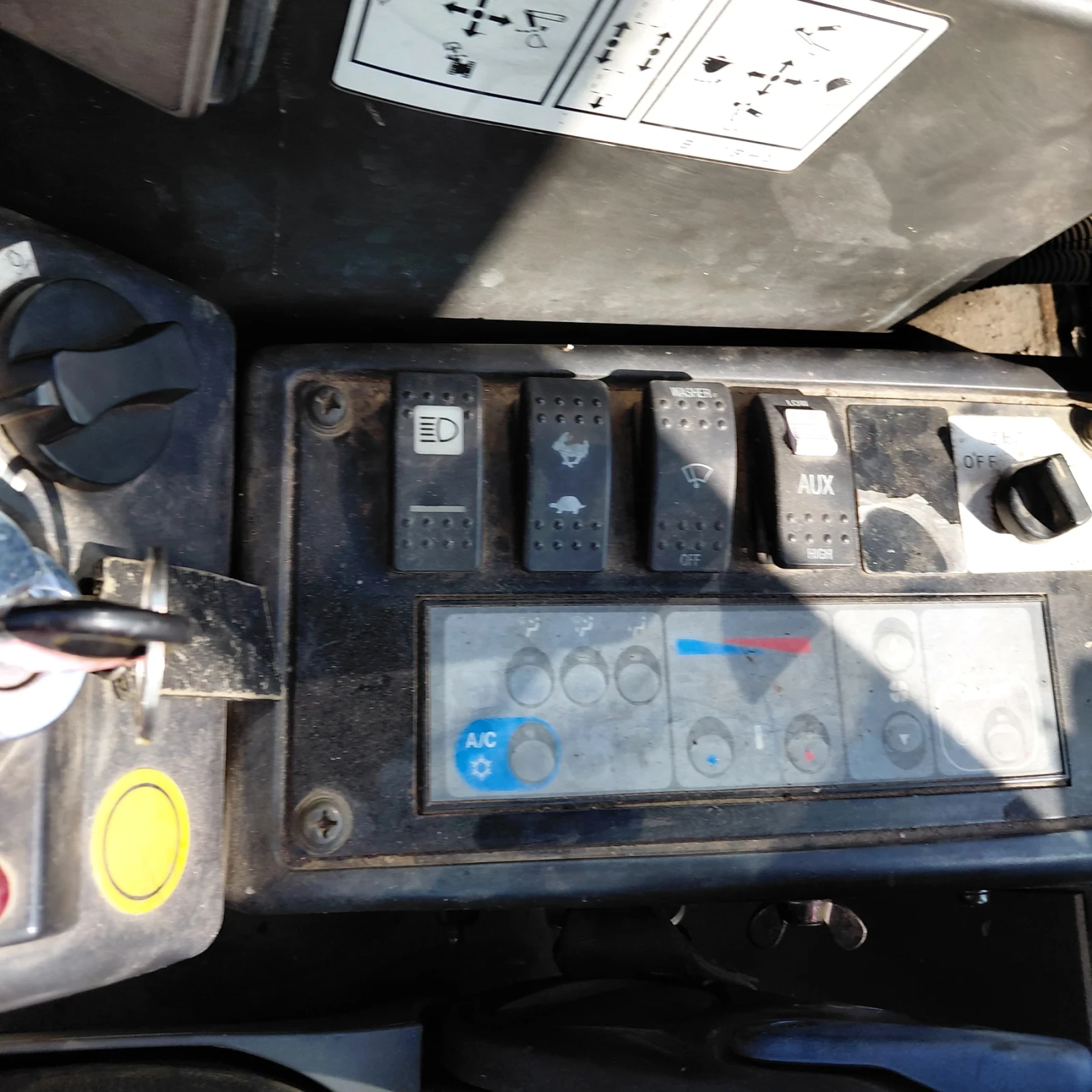 ����� Hitachi ZX35U * ��������, ������������, ����� *  | Mobile.bg � ����������� 10